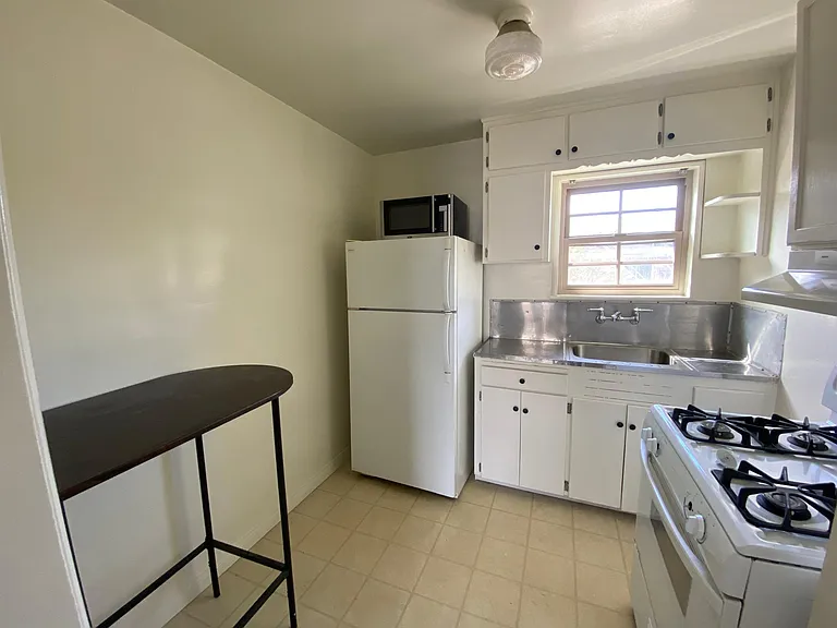 548 W Imperial Ave #2 — Photo 12