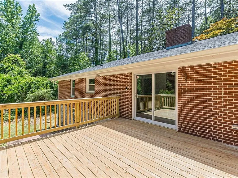 1624 Dodson Dr SW — Photo 3
