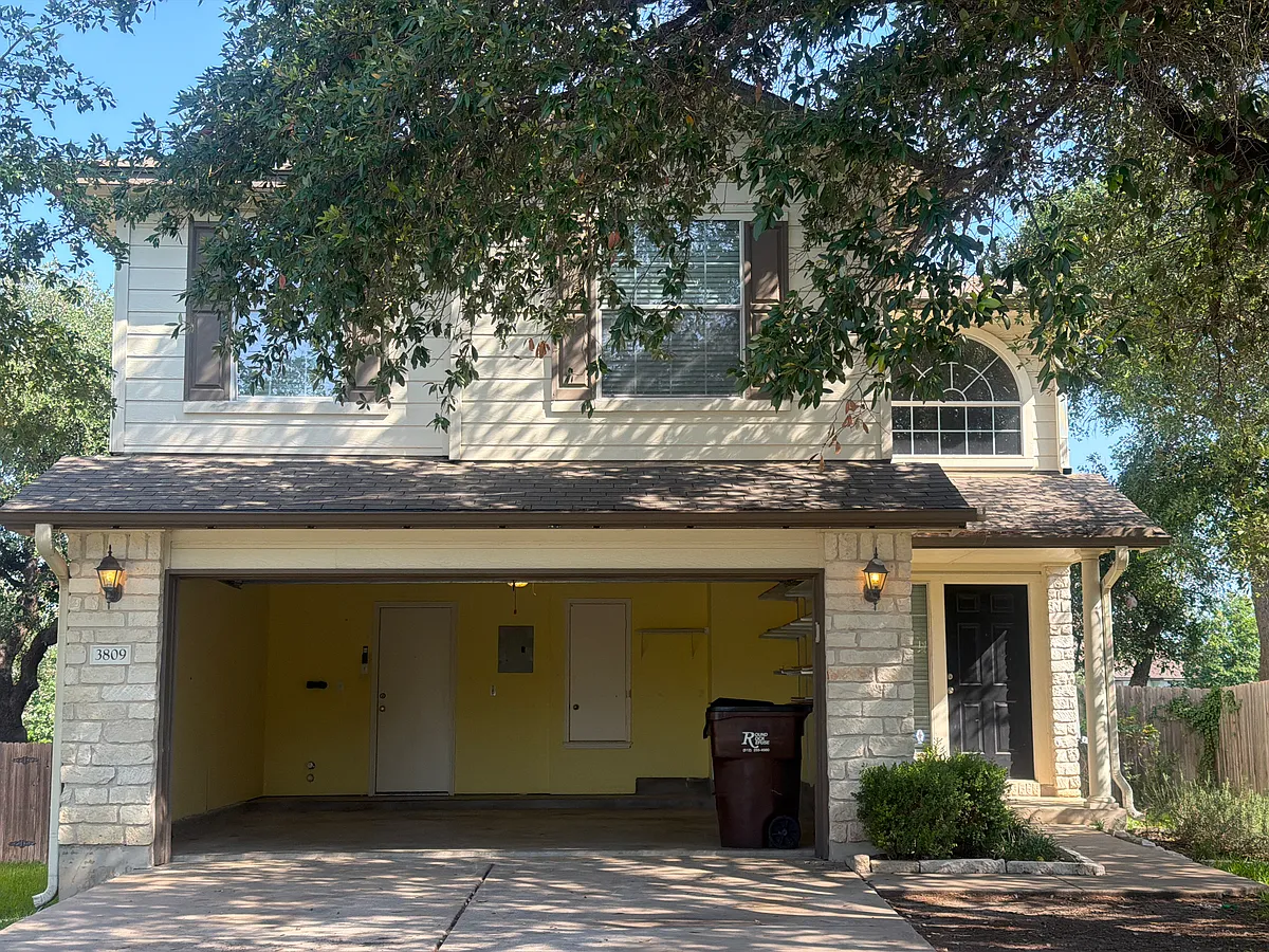 Building Photo - 3809 Castle Rock Cv