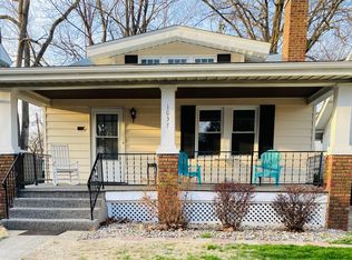 1037 W Edwards St, Springfield, IL 62704