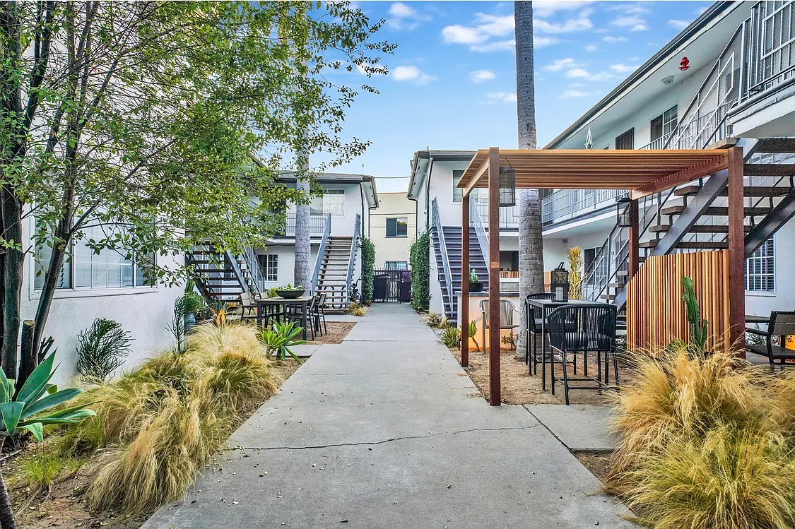 1 bed, 750 sqft, $2,450 — Photo 4