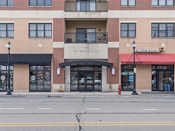 2nd image of 4953 Oakton St Unit 305