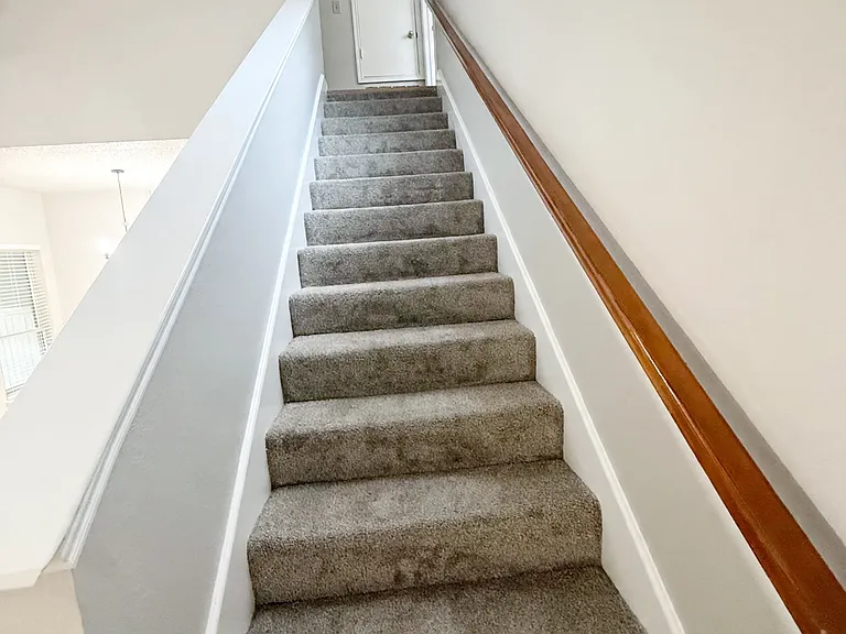 720 Crescent Dr — Photo 18