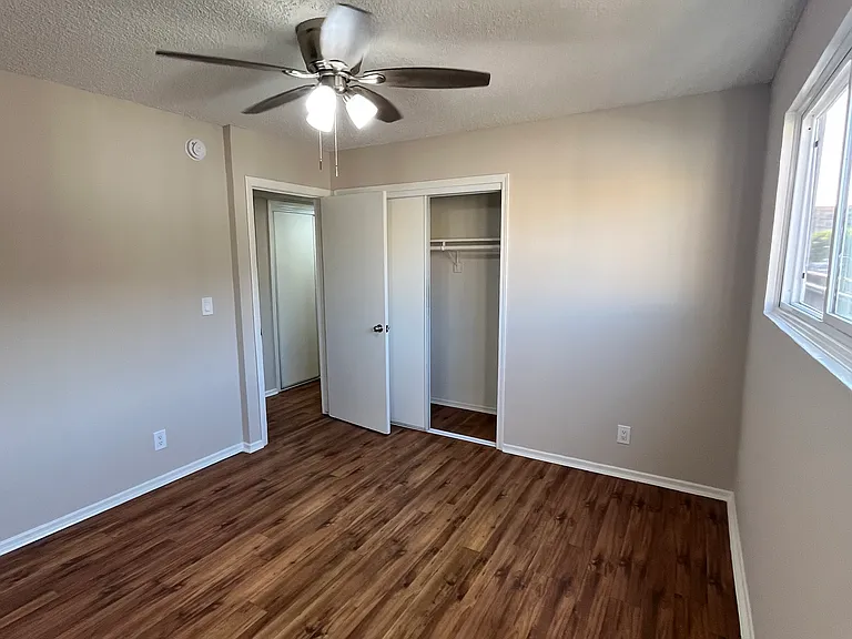 1726 N Garfield Pl #17 — Photo 7