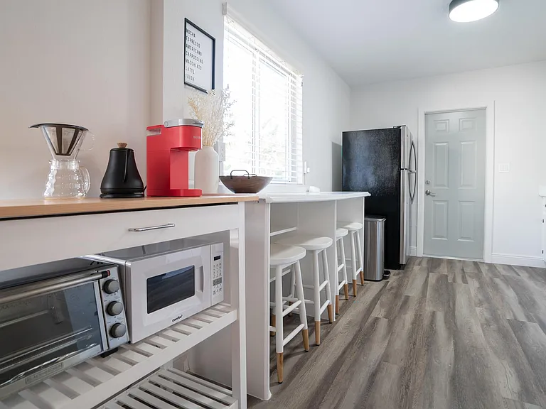 1905 NE 2nd St #2 — Photo 8