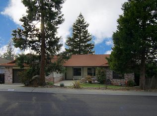 2095 Bandos Ln, Auburn, CA 95603