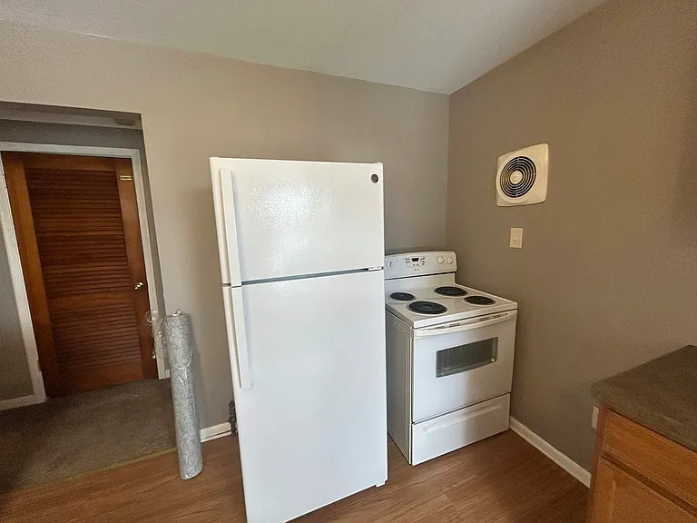4471 Croissant St — Photo 4