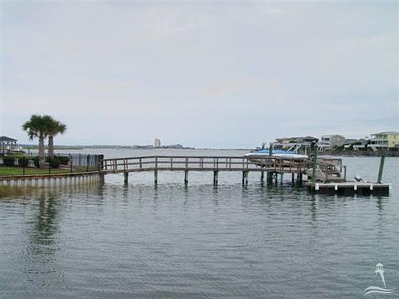 5th image of N North Shore Drive E