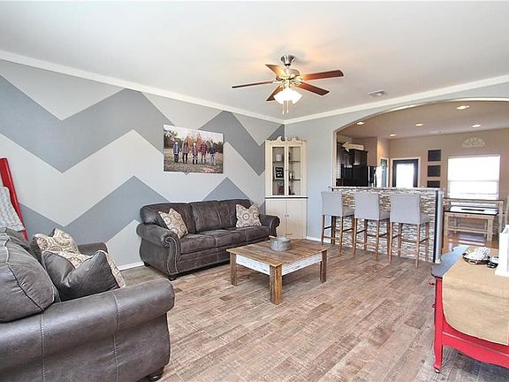 2nd image of 4900 Hunter Blvd