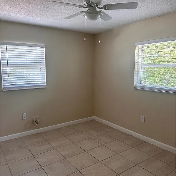 1801 Kent Dr — Photo 12