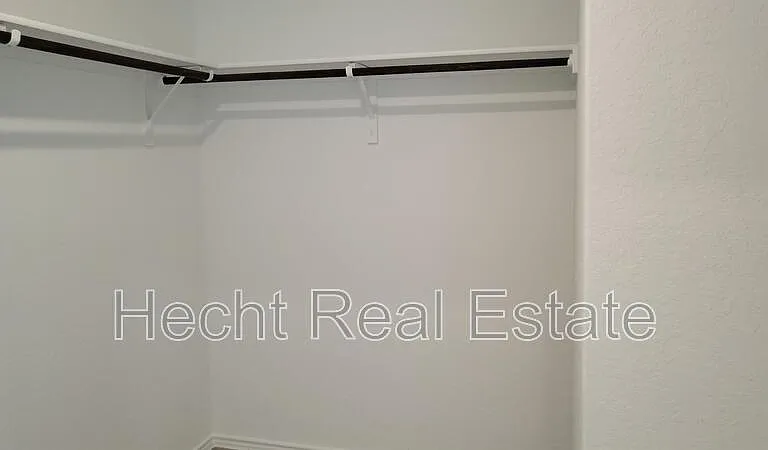 9137 Navarro Vis — Photo 29