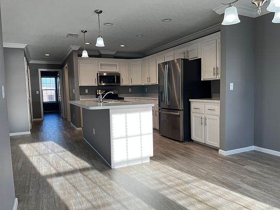 2nd image of 90 Sandhill Dr #90