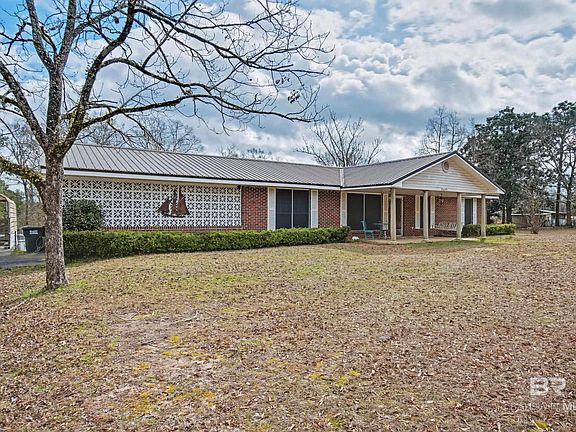 2nd image of 46640 Rockhill Rd