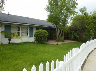 22330 Hartland St, Canoga Park, CA 91303