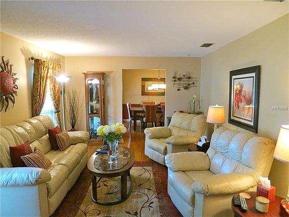 3rd image of 205 Lake Ring Dr