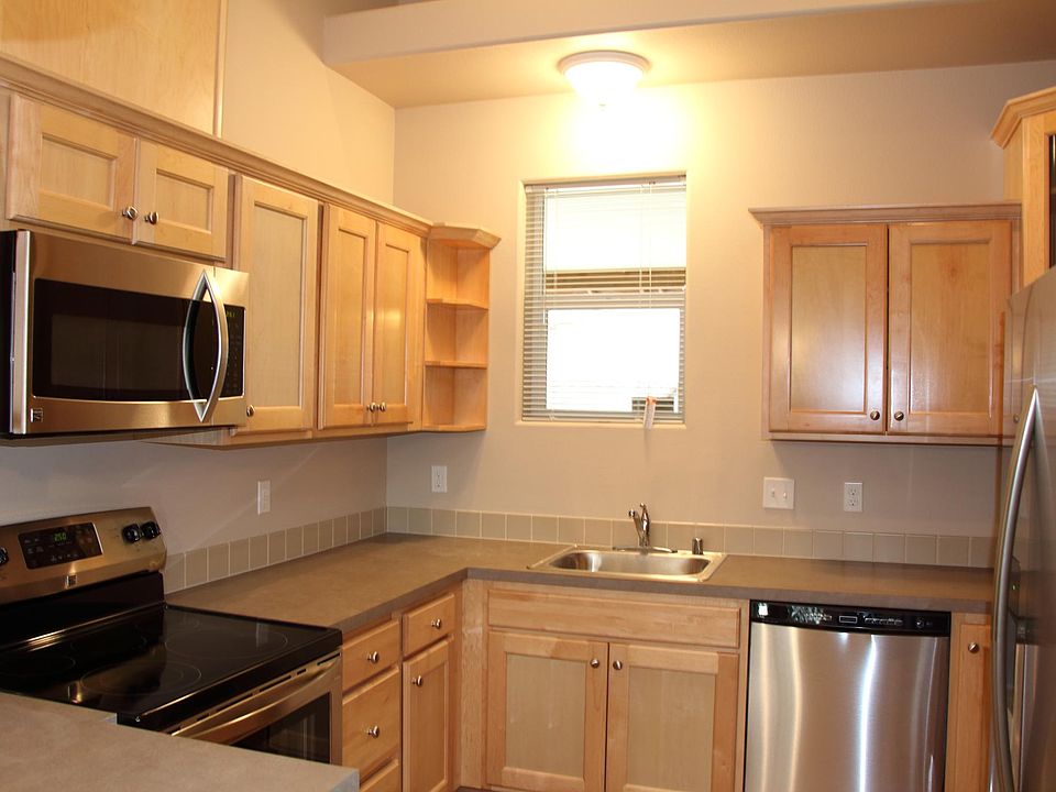 1st image of 5264 NE 121st Ave APT 40