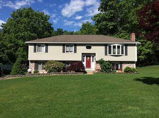 21 Valewood Cir, Tewksbury, MA 01876