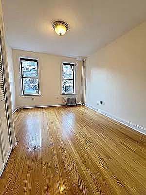 2nd image of 339 W 44th St APT 3RW
