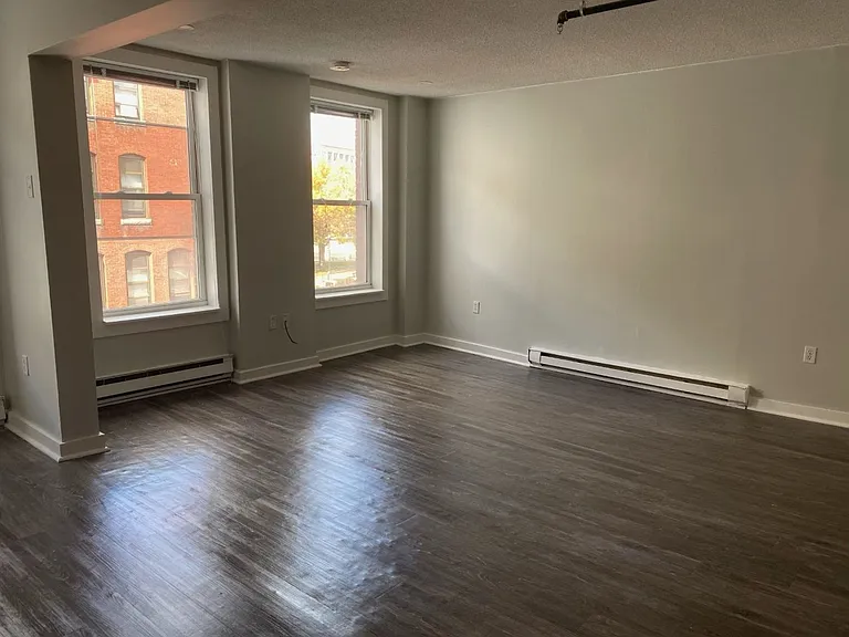 76 Franklin St — Photo 12