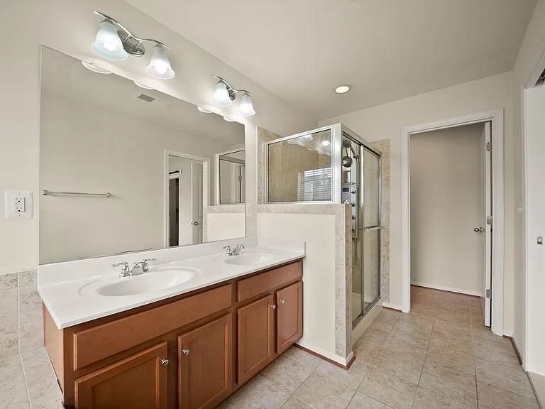 1439 Occoquan Heights Ct — Photo 31
