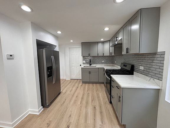 5th image of 751 Kane St