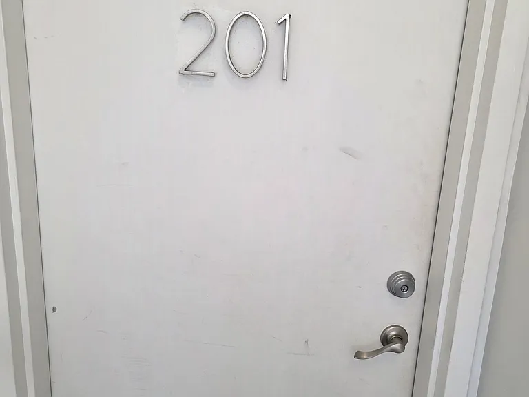 101 W Elder St #201 — Photo 2