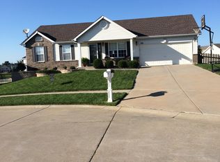 938 Stone Crossing Dr, Wentzville, MO 63385