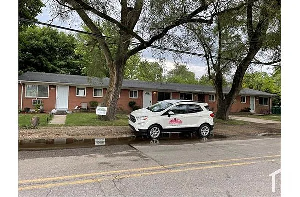 1625 Parkwood Ave photo 1