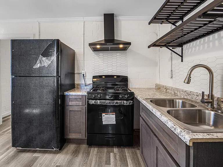 1828 Nina St #1828 — Photo 8