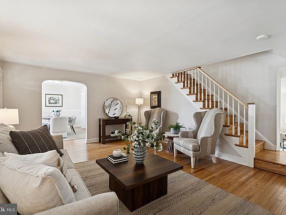 4th image of 216 Brentwood Rd