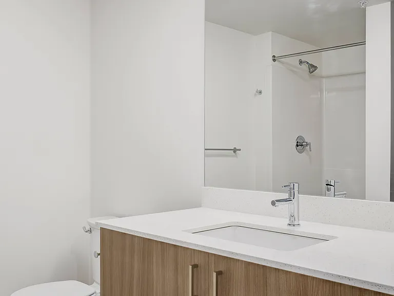 The Warren | Bathroom