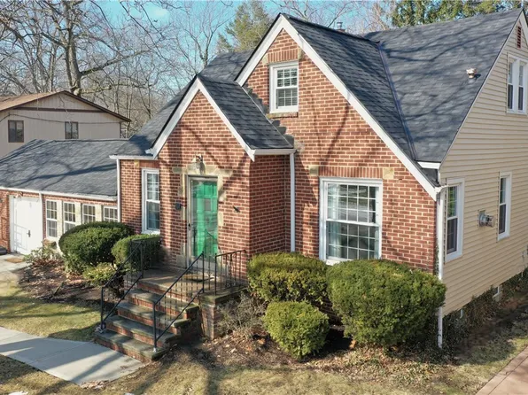 26610 Midland Rd, Bay Village, OH 44140