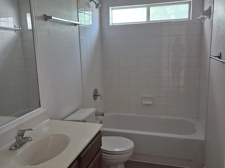 1908 Wheaton Trl — Photo 7