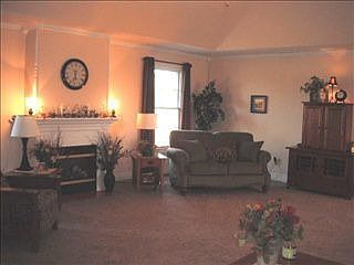 5th image of 631 Bur Oak Dr
