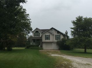 4804 S Joe Thomas Rd, Blue Springs, MO 64015