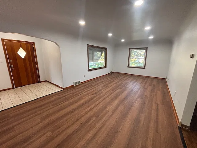 4 bed, 2912 sqft, $2,295 — Photo 4