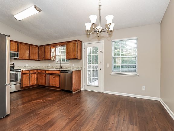 5th image of 1427 River Rock Blvd