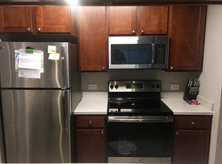 820 Beaumont Dr APT 103, Naperville, IL 60540