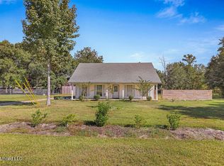 10460 Shorecrest Rd, Biloxi, MS 39532