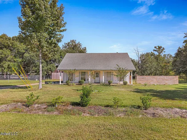 10460 Shorecrest Rd, Biloxi, MS 39532