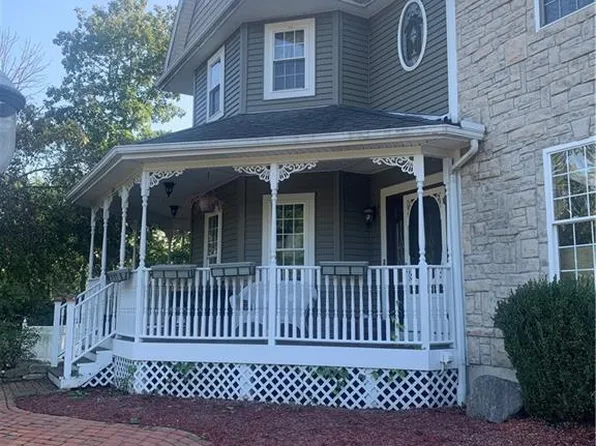 2618 Secretariat Ct, Dayton, OH 45414