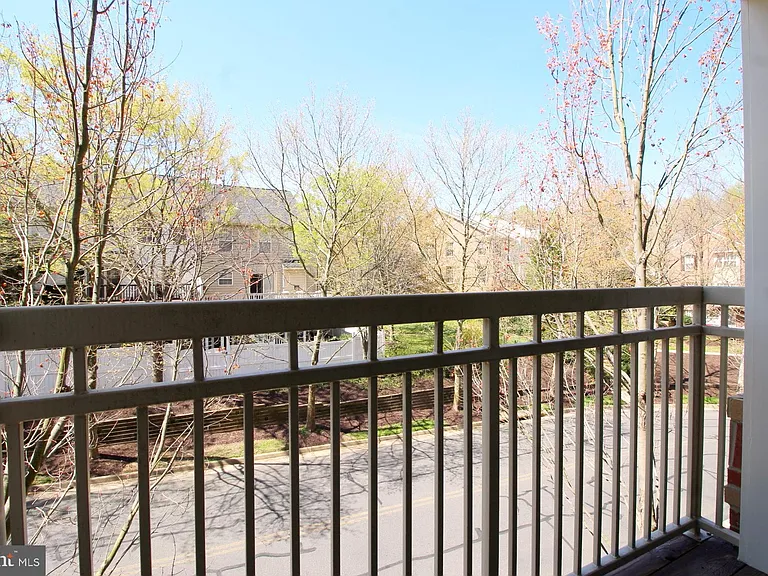 2791 Centerboro Dr #274 — Photo 6