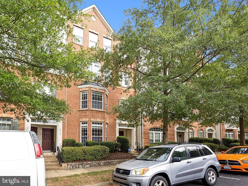 1st image of 2576 Eastbourne Dr