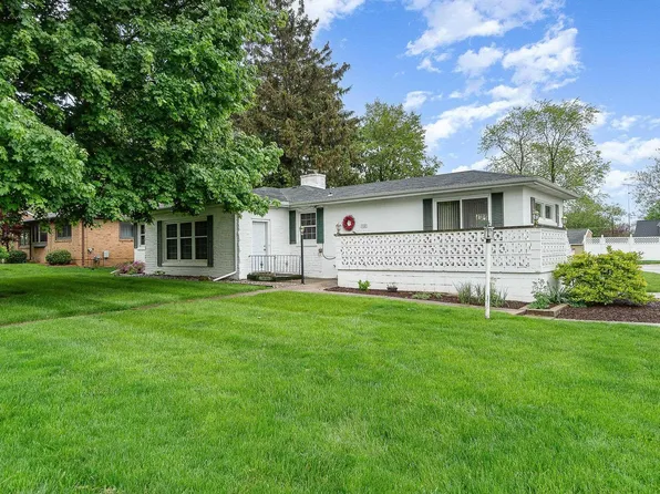 1027 W Superior St, Alma, MI 48801