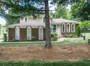 4622 Haeringdon Dr, Jeffersontown, KY 40299