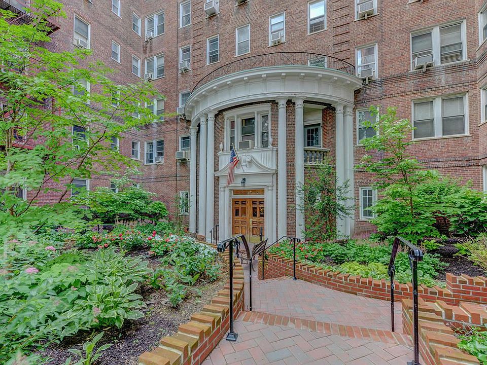 1st image of 118-11 84th Ave #110