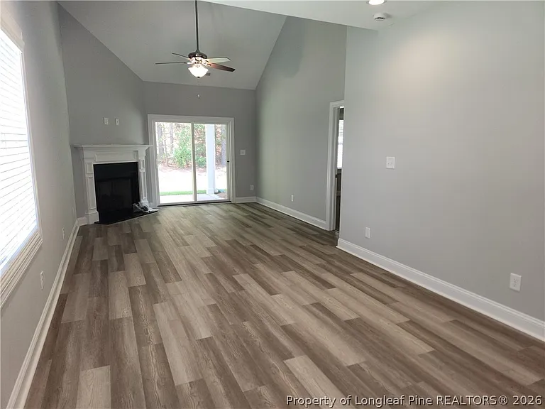 946 Kensington Park Rd — Photo 2