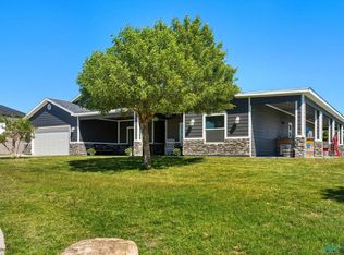 112 Doporto Ct, Carlsbad, NM 88220