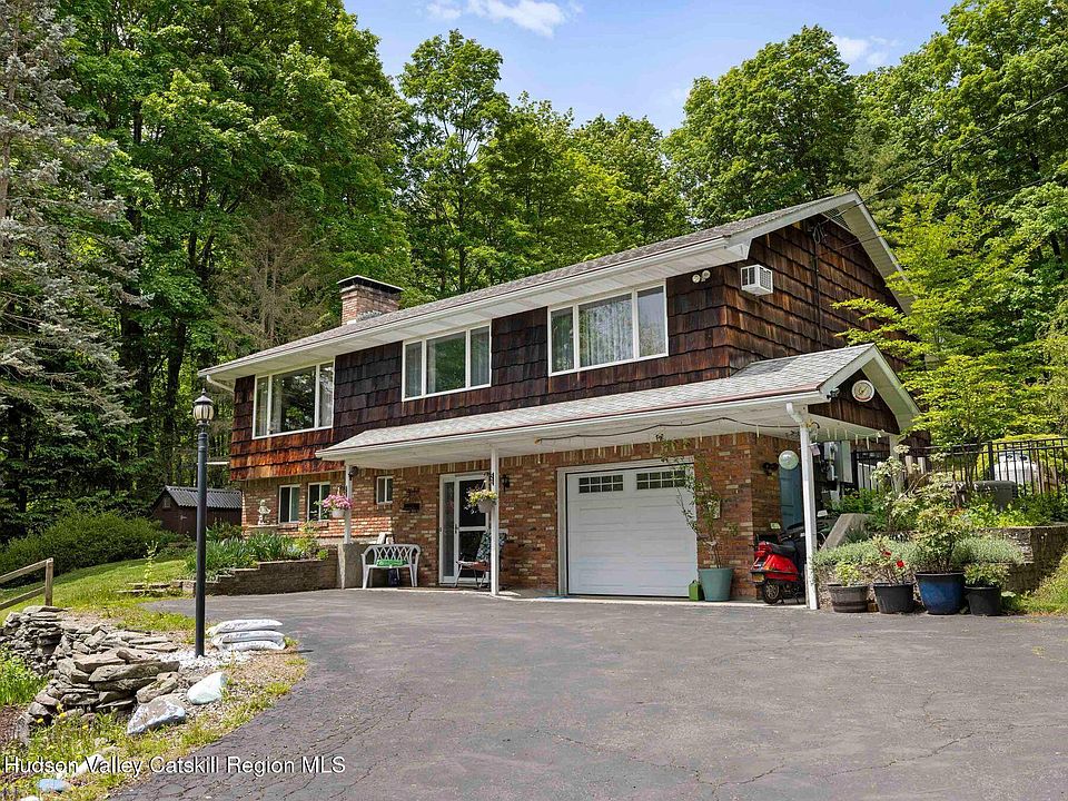 1st image of 16 Shagbark Drive
