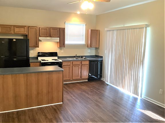 2nd image of 3663 Kohn Dr